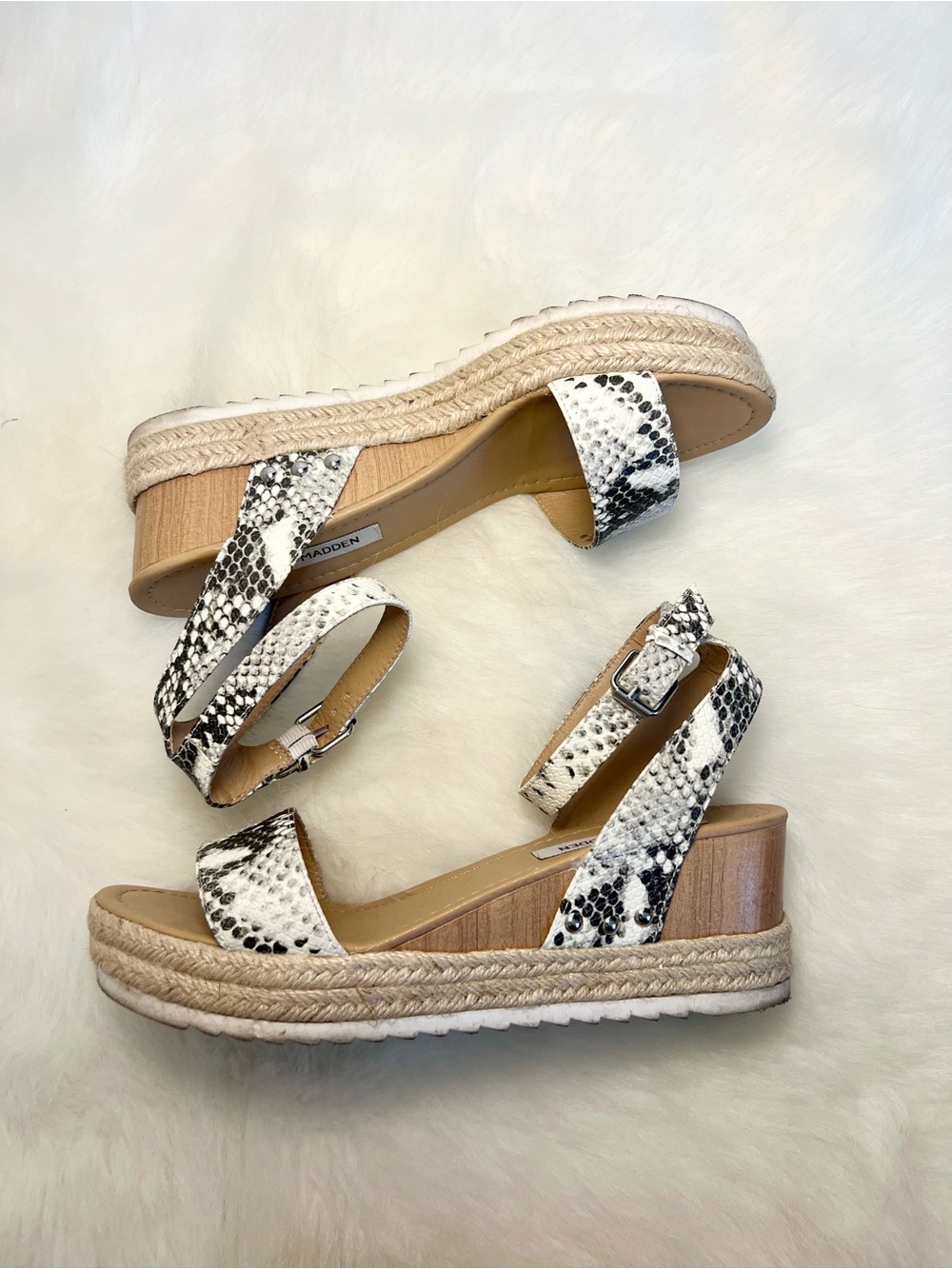 Steve Madden Jewel White Snake Print Espadrille Wedge Sandals